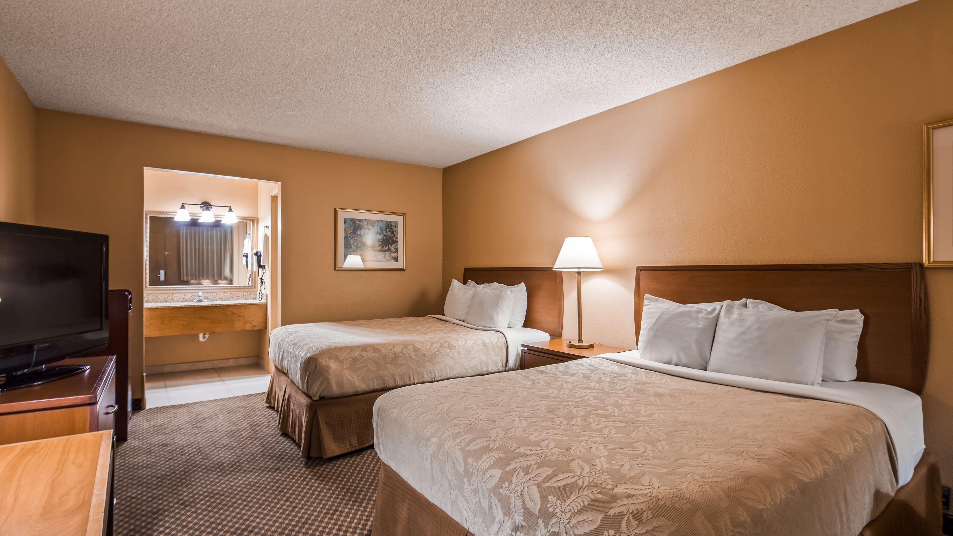 Best Western Cottonwood Inn Bagian luar foto