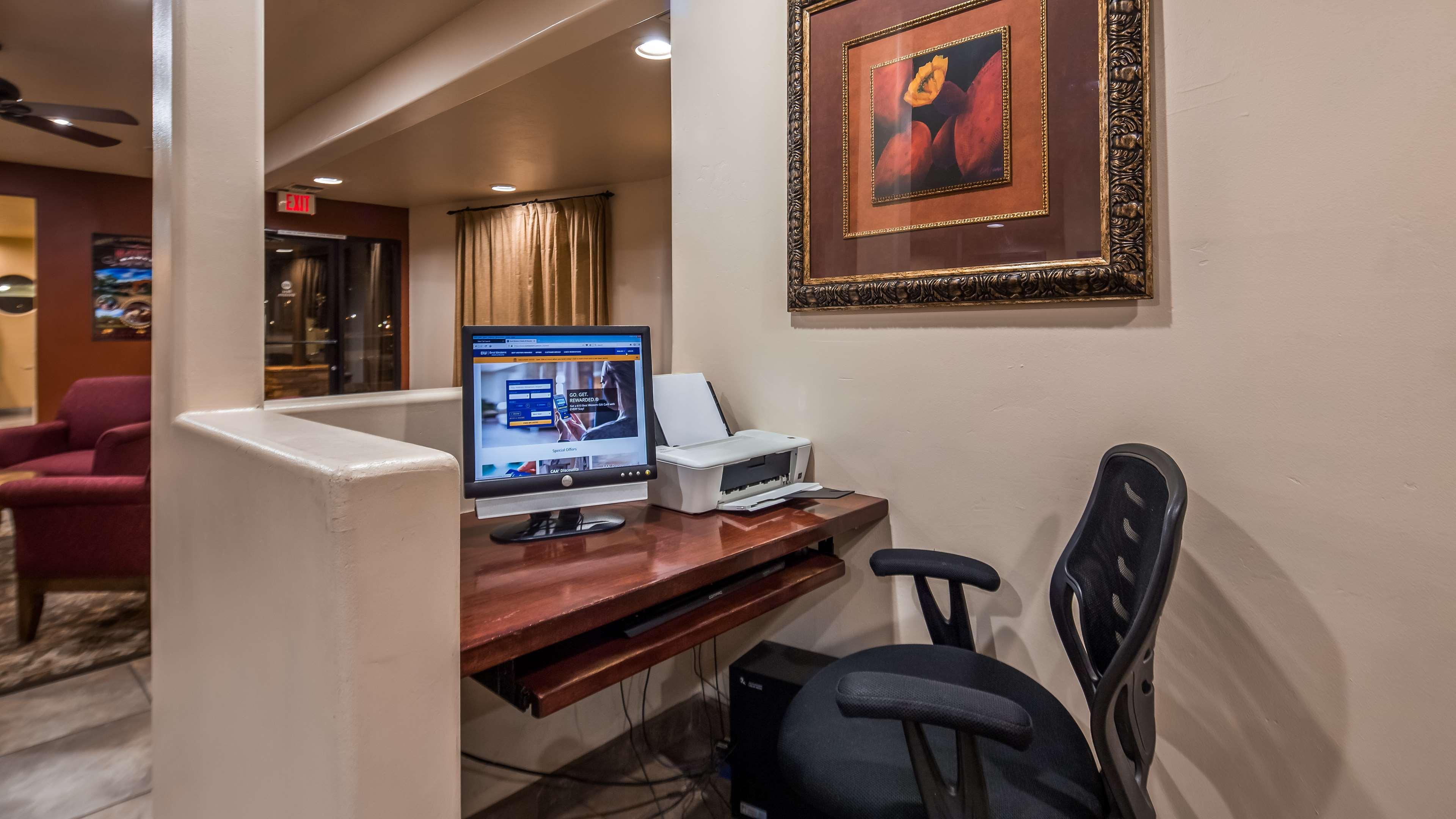 Best Western Cottonwood Inn Bagian luar foto