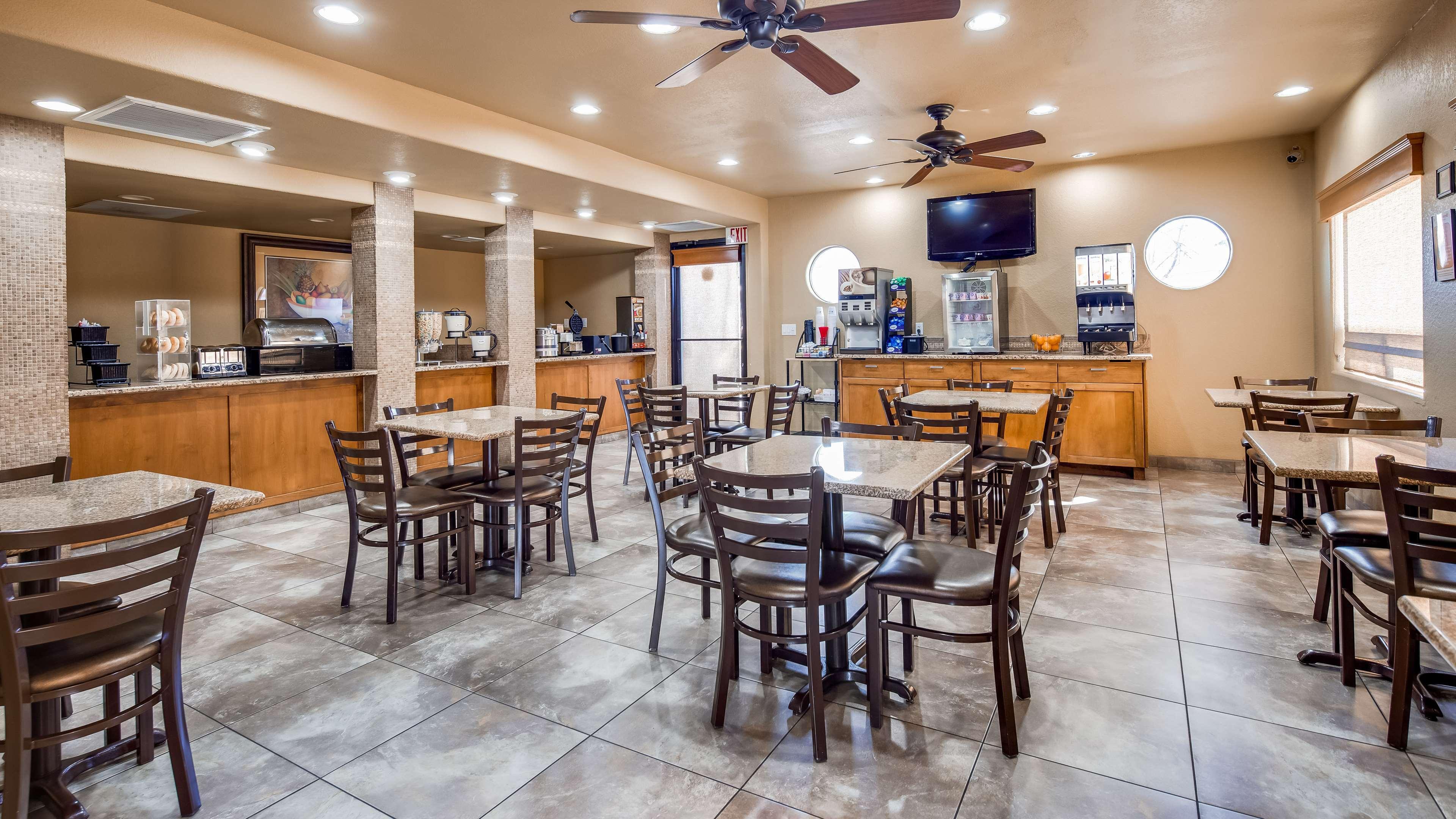 Best Western Cottonwood Inn Bagian luar foto