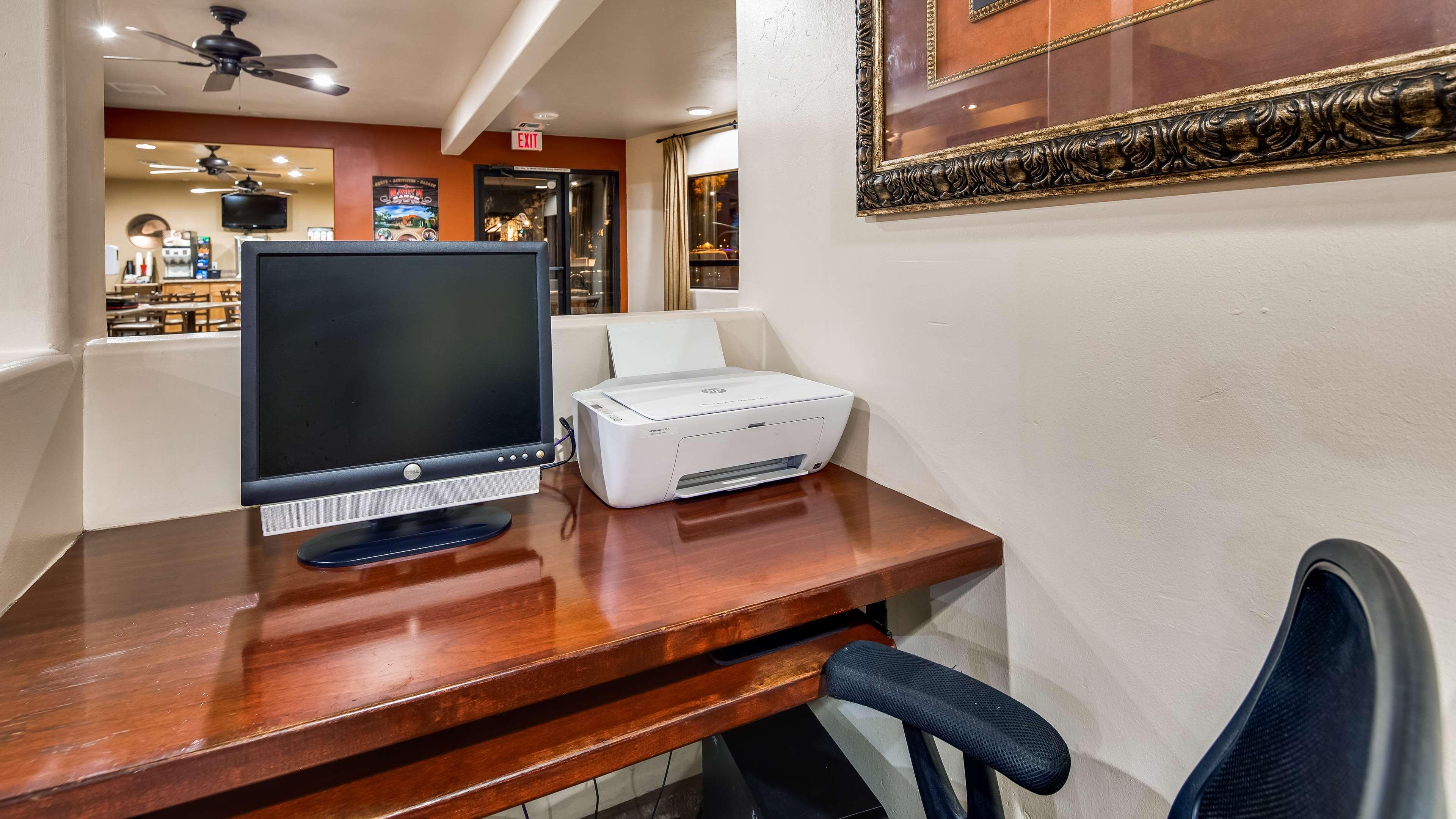 Best Western Cottonwood Inn Bagian luar foto