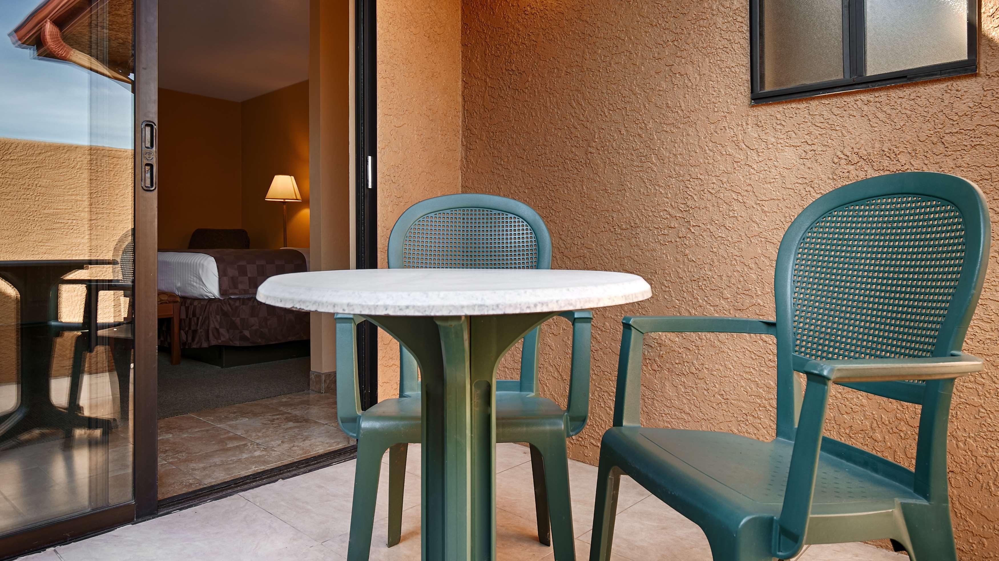 Best Western Cottonwood Inn Bagian luar foto