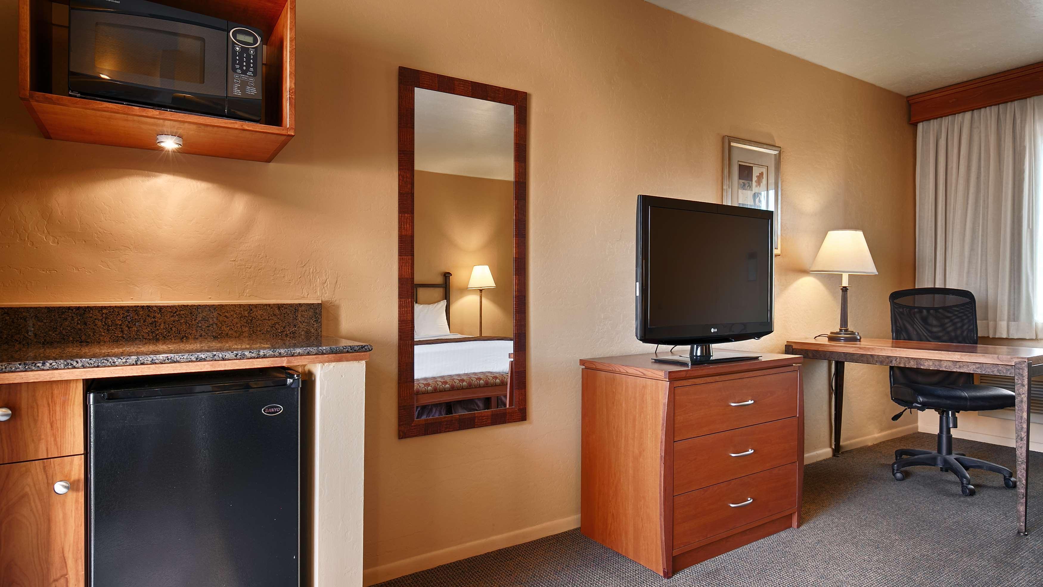 Best Western Cottonwood Inn Bagian luar foto